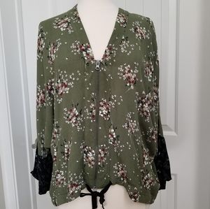 Front zip olive top, like NEW